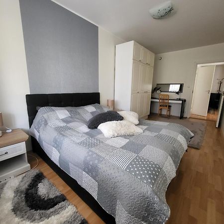 Long Holiday Apartment Kuressaare Eksteriør billede